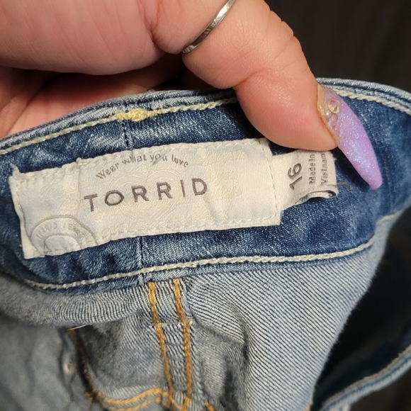 Torrid 16 Jeans - Picture 4 of 5